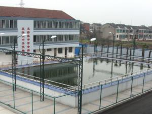 2008年7月江陰市南閘中學(xué)，游泳池，遮陽(yáng)蓬